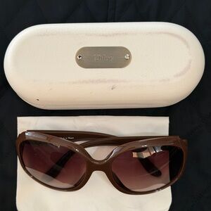Chloe Women's Chic Brown Sunglasses